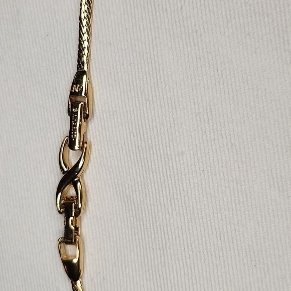 Nina Ricci 18k gold tone with Onyx  and stones - Picture 3 of 5